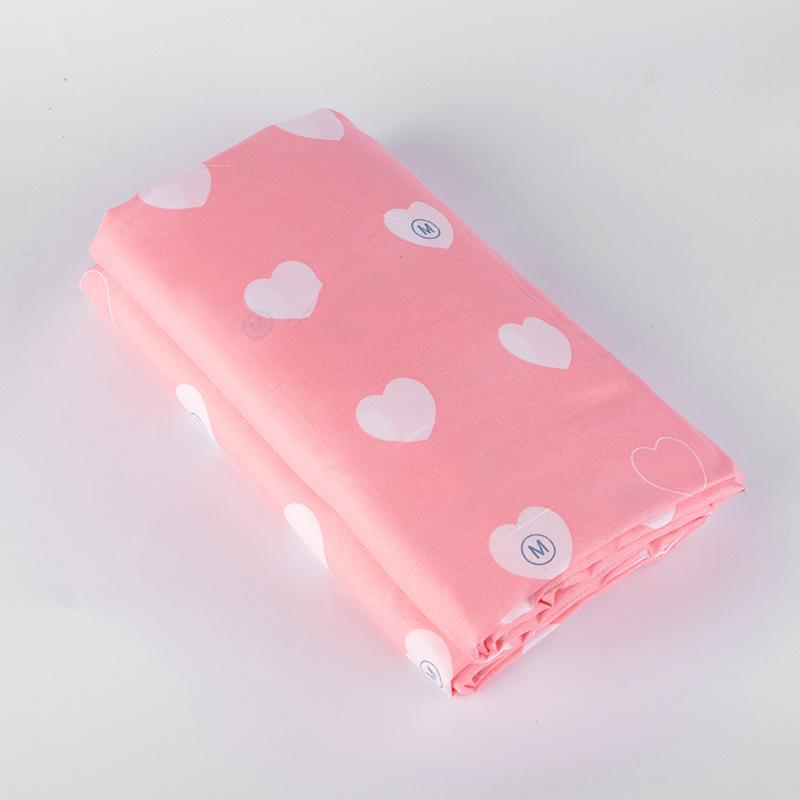 Пододеяльник из хлопка и шелка с внутренним наполнителем.