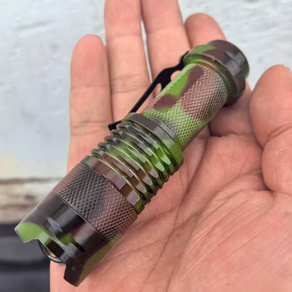 Zoom Mini SK68 Strong Light Flashlight with Pen Clip for Camping