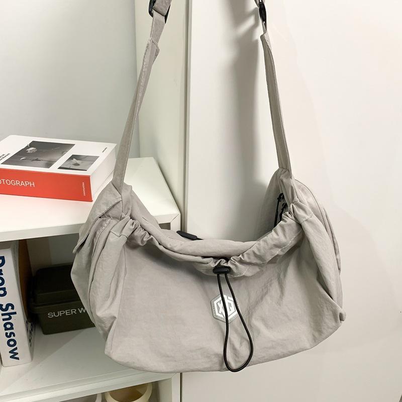 Japanese Simple Messenger Bag Women'S Autumn And Winter Leisure Large-Capacity Dumpling Bag Class Bag Commuter Shoulder Bag