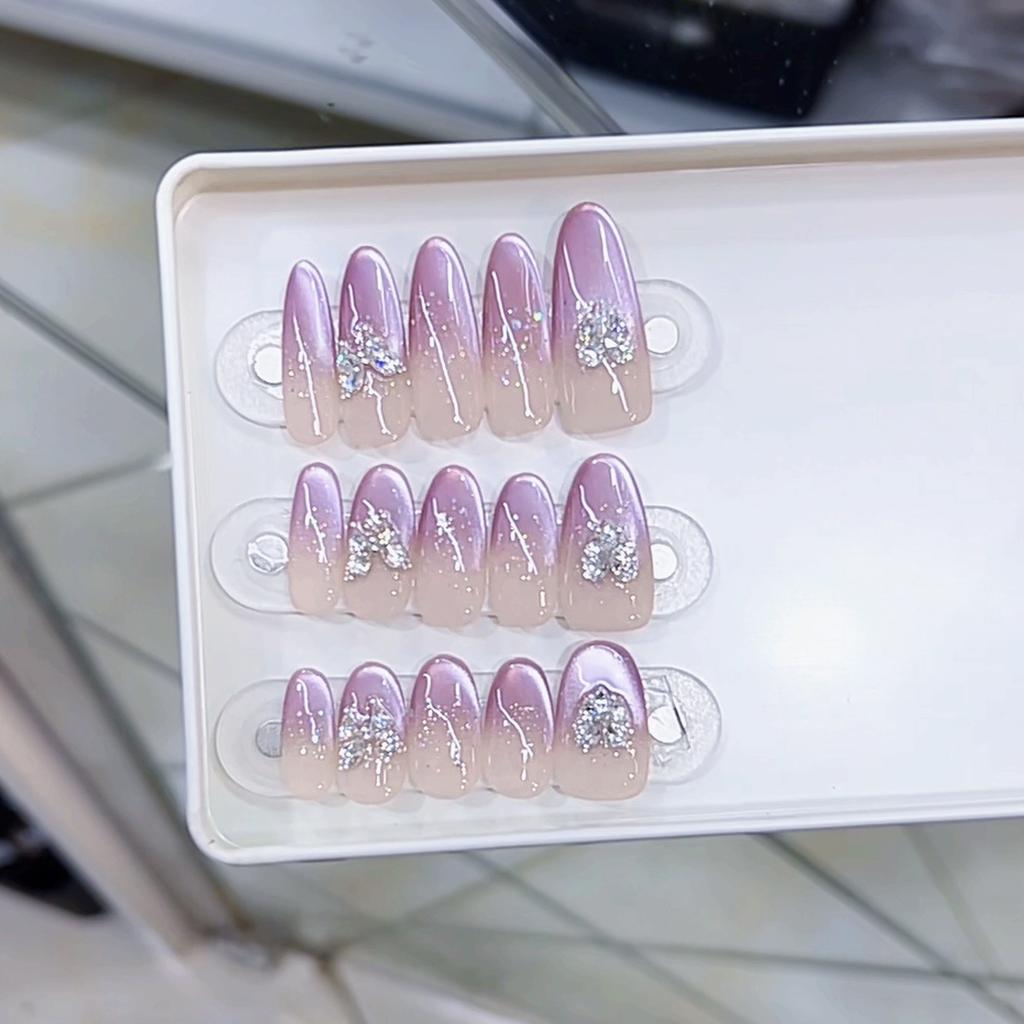 Ручная работа Armor Весна и лето Новинка Фиолетовое Сердце Замороженная Бабочка Любовь Циркон Бриллиант Кошачий глаз Маникюрная нашивка