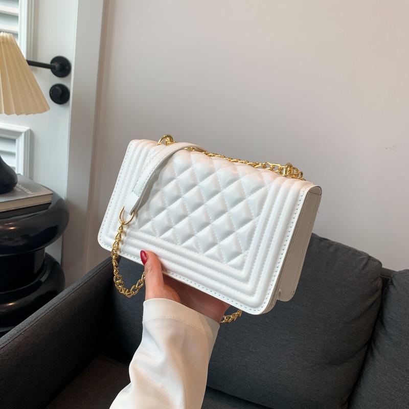 Женская сумка Маленькая квадратная сумка Стильная и простая сумка через плечо Креативная сумка через плечо с цепочкой Сумка