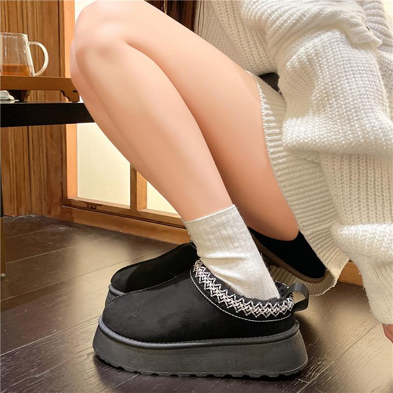 TUINANLE Winter Snow Boots Women Non-slip Boots Warm Plush Thick Cotton Shoes Plus Size 35-43