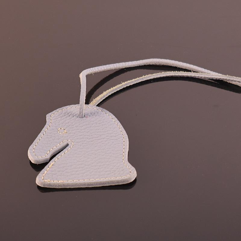 100% first-layer cowhide cross-border popular horse head pendant genuine leather bag car accessories accessories pendant
