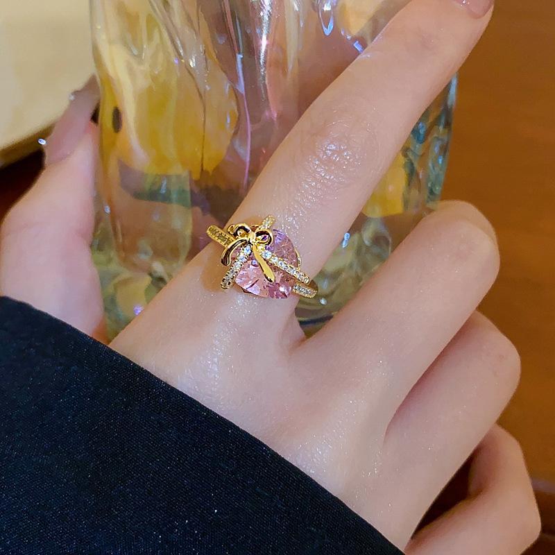 Любовь zir*****пен кольцо-подсветка роскошный темперамент высокое чувство кольцо на указательный палец нишевый дизайн кольцо женщина