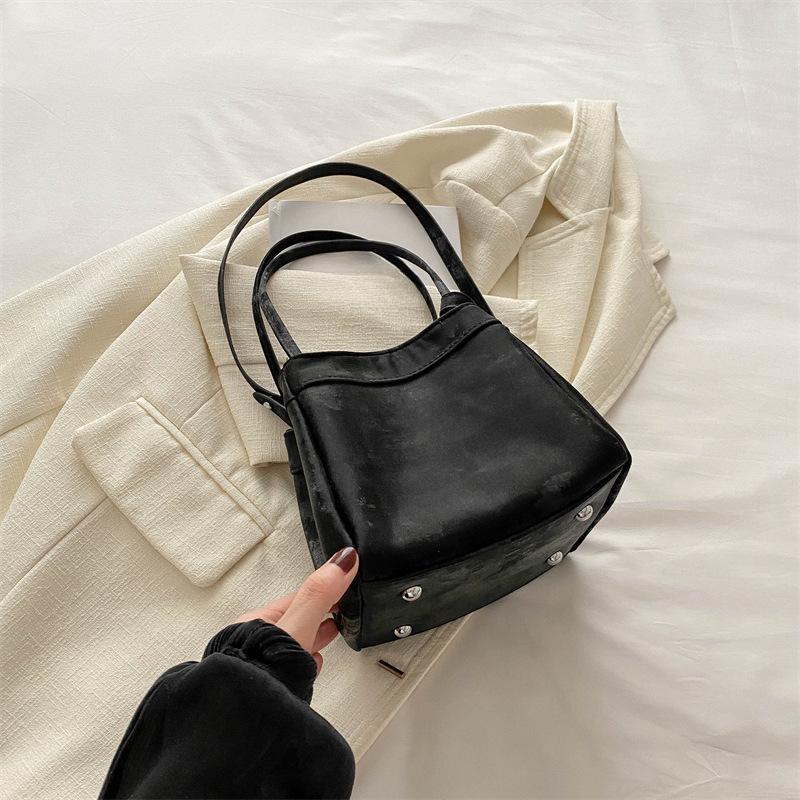 Летняя сумка женская новая модная сумка через плечо корейская высококачественная простая сумка-ведро для женщин