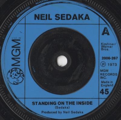 7-дюймовая пластинка NEIL SEDAKA Standing On The Inside 2006267 MGM Records 1973 UK Rock Б/у
