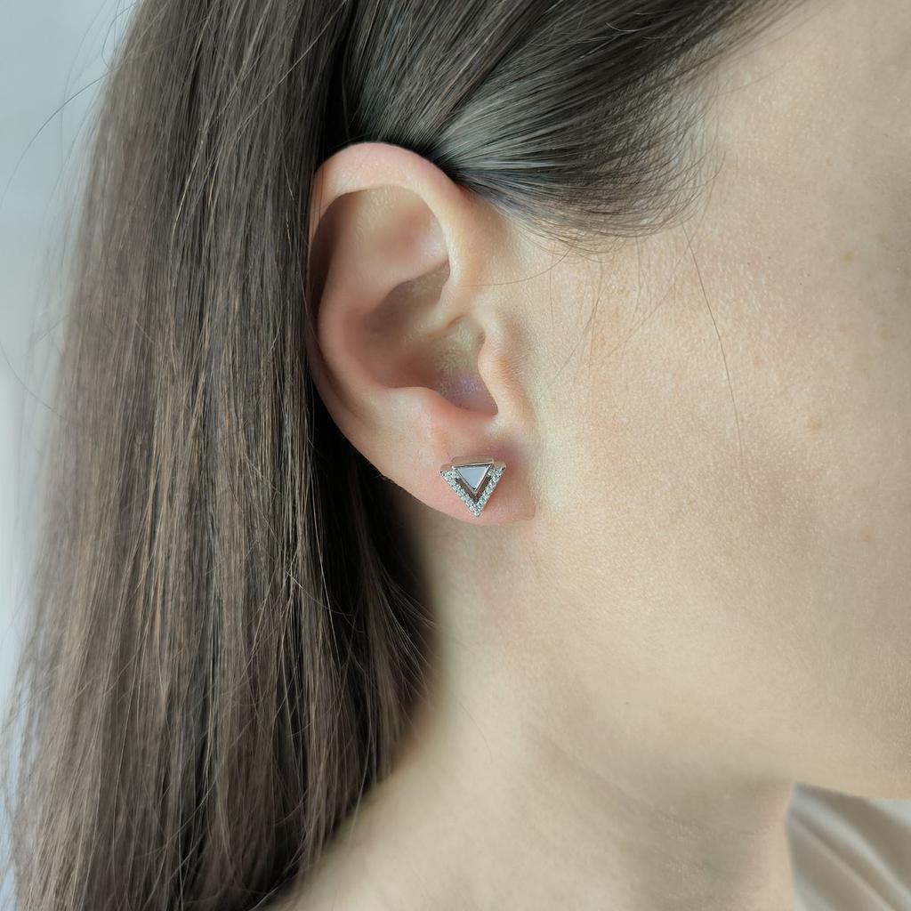 Серебряные серьги с натуральным перламутром, фианитами (2184706)