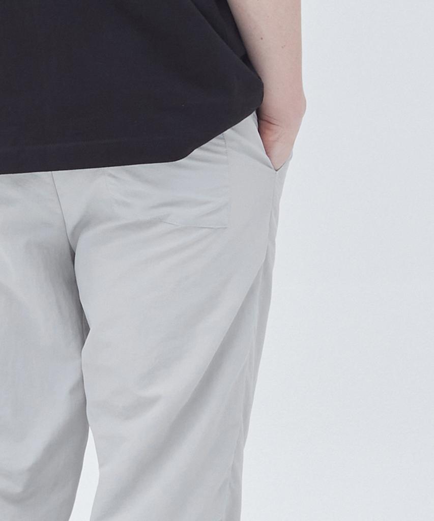 SEVENSELAH [Summer] Nylon Semi-Wide Pintuck Joggers Beige Grey