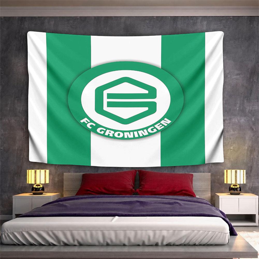 Green vertical stripes with a circular FC Groningen logo in the center. Patterned tapestry for bedroom and living room home decor