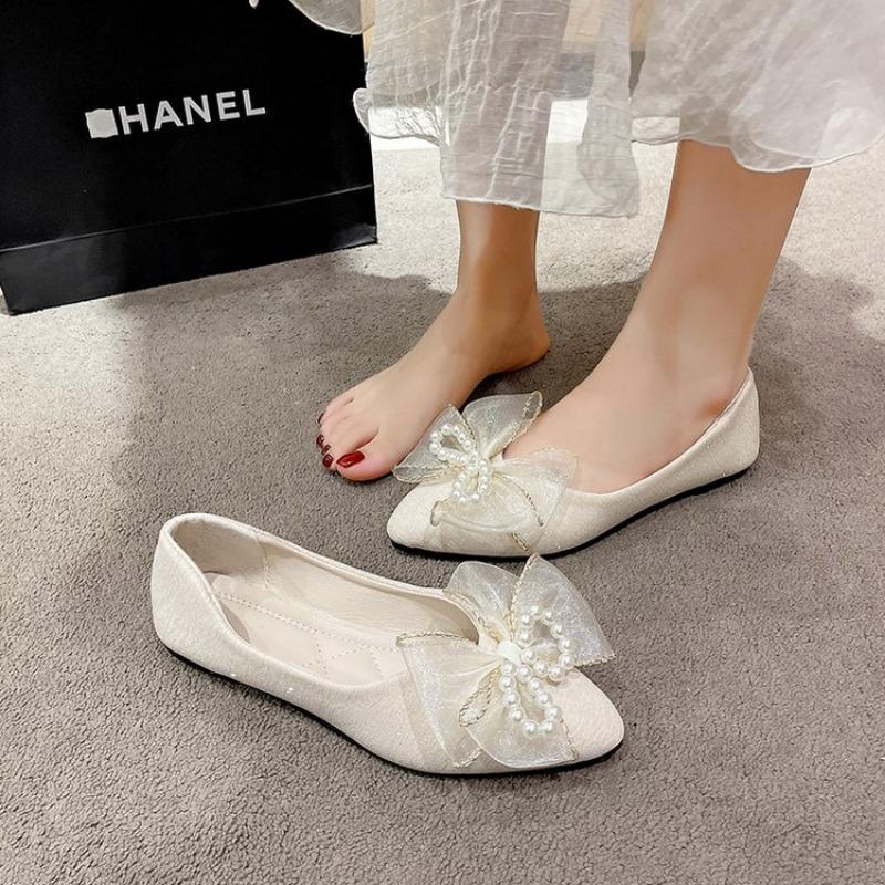 Fashion Women's Fashion Flat Shoes Autumn New Pointed Head Shallow Mouth Beaded Butterfly Knot Soft Sole Non-slip Low Top Single Shoes