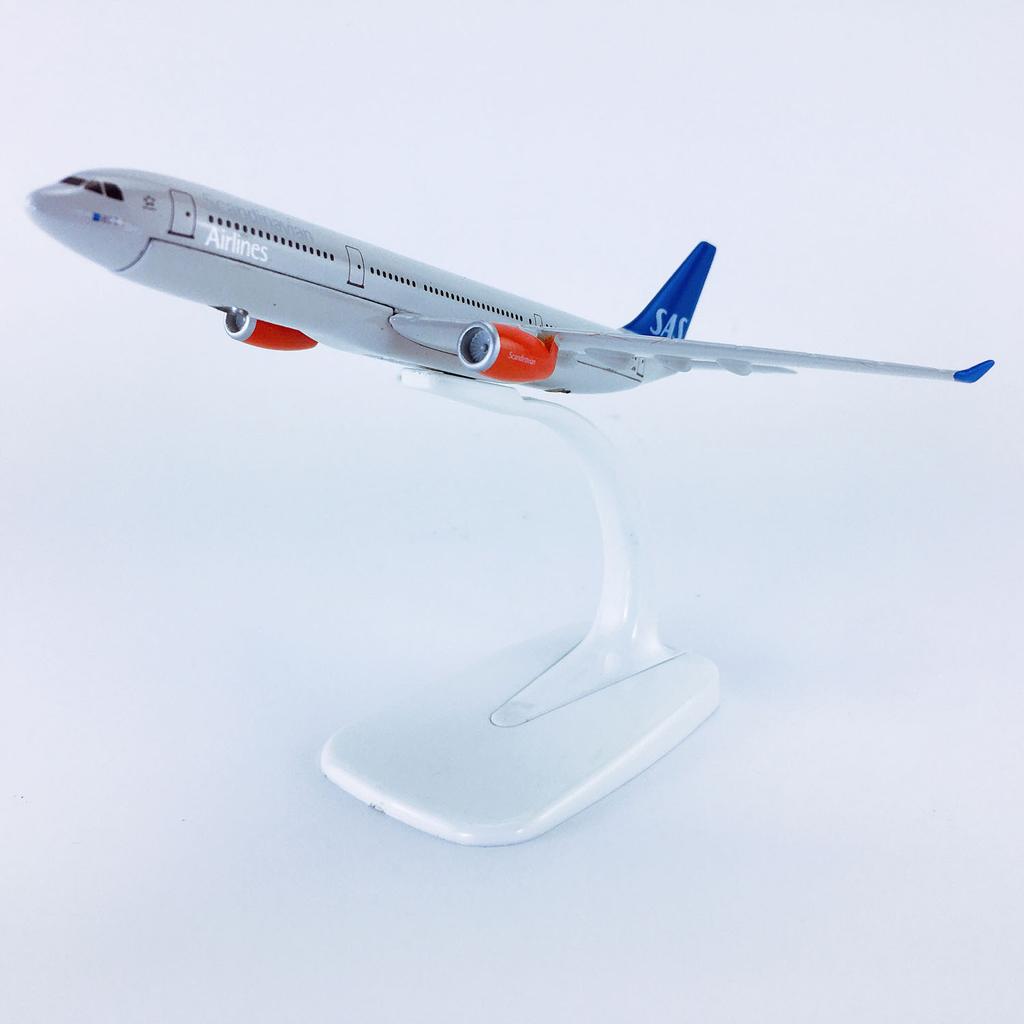 Модель самолета 1/400 Air Scandinavian SAS A330 Airways Реплика Сплав Материал Сувенир Самолет Игрушки Мальчики Дети