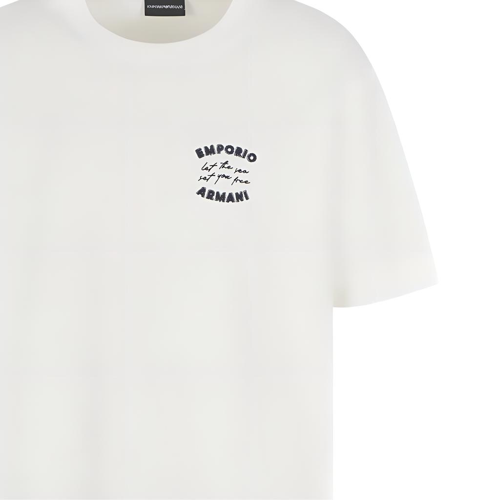 Emporio Armani Стильная мужская футболка с вышивкой, круглым вырезом и короткими рукавами, цвет экрю EM000827-AF12926-U0003