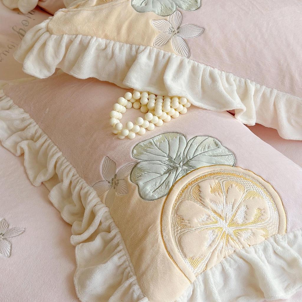 2025 Милый Лимонно-Молочный Бархатный Зимний Толстый Плюшевый Коралловый Флис Четырехкомпонентный Комплект Пододеяльника