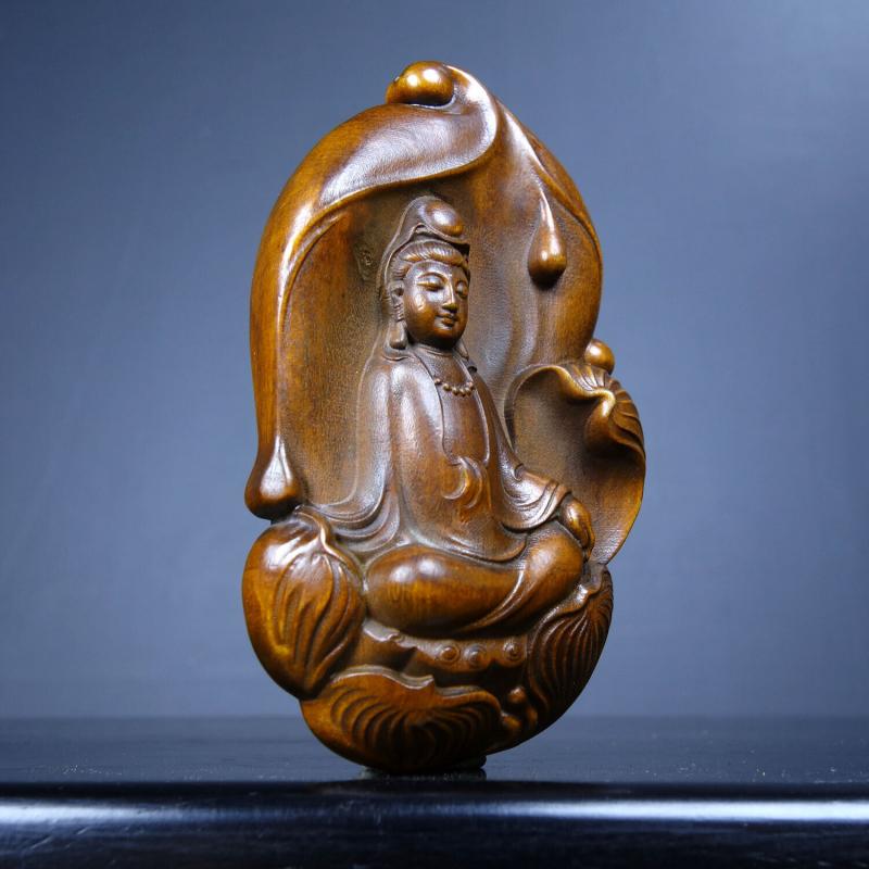 Chinese Boxwood Wood Carving Exquisite Kwan-yin Buddha Statue Ornament Art