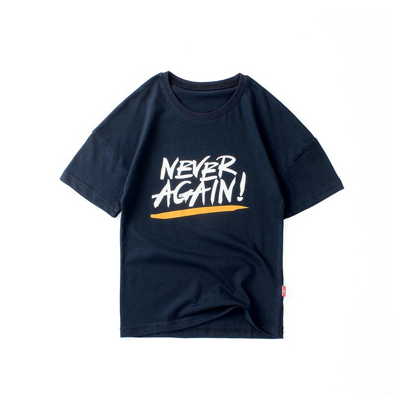 Детские летние хлопковые футболки в корейском стиле с короткими рукавами для мальчиков среднего и крупного возраста.