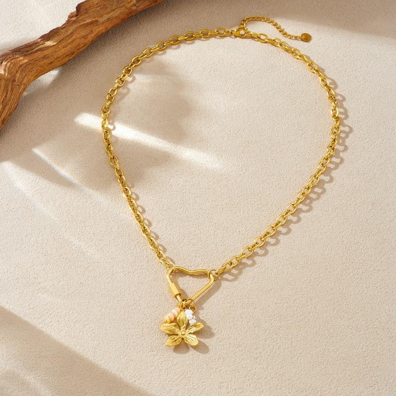 Gold Flower Pendant Necklace Heart Shaped Clasp Link Chain Necklace for Women Fashion Jewelry