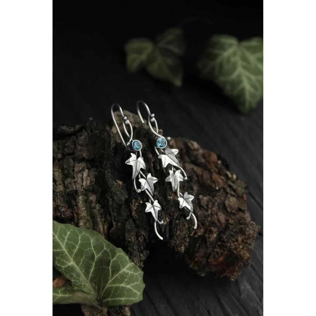 Новые модные серьги-подвески с изумрудным кленовым листом для женщин, ювелирные изделия в стиле бохо, цветочные листья, серебряные висячие серьги на крючках