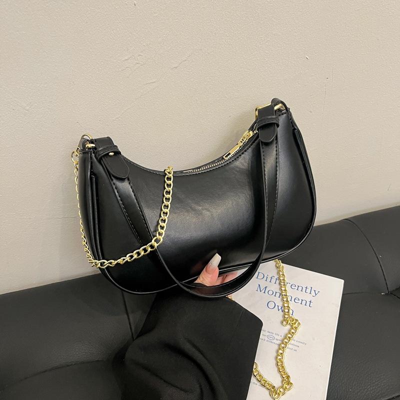 2025 new trendy women's bags, armpit bags, high-value foreign shoulder bags, fashionable and casual portable contrasting color crescent bags