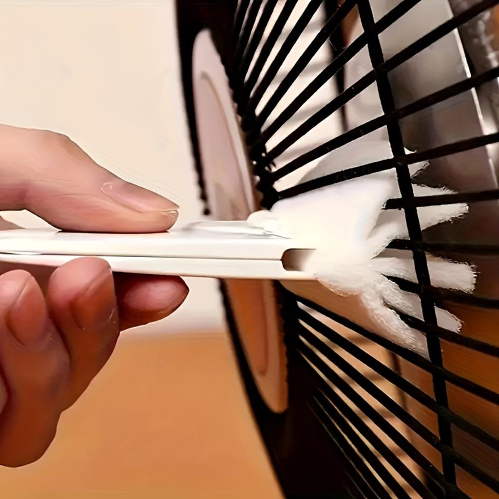 1 многофункциональная электрическая щетка с мягкой щетиной. Идеально подходит для удаления пыли из вентиляционных отверстий автомобильных кондиционеров, а также из спальни, кухни и гостиной.