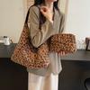 Stylish Leopard Print Tote Bag For Women Large Capacity Chic Retro Shoulder Bag
