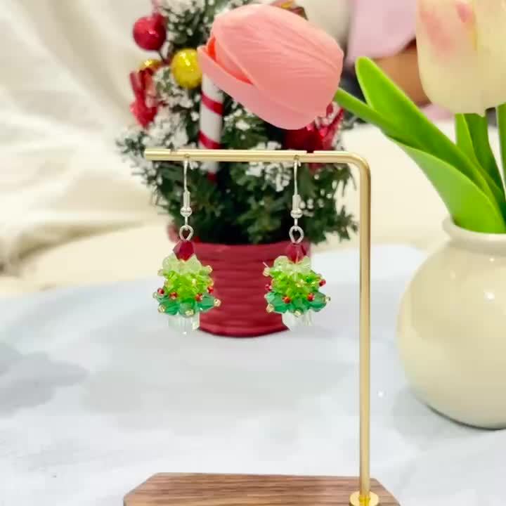 Women's Elegant Beaded Christmas Tree Earrings - Green & Red Holiday Party Jewelry with Hook, Everyday Special Occasion Dangle Earrings for Women