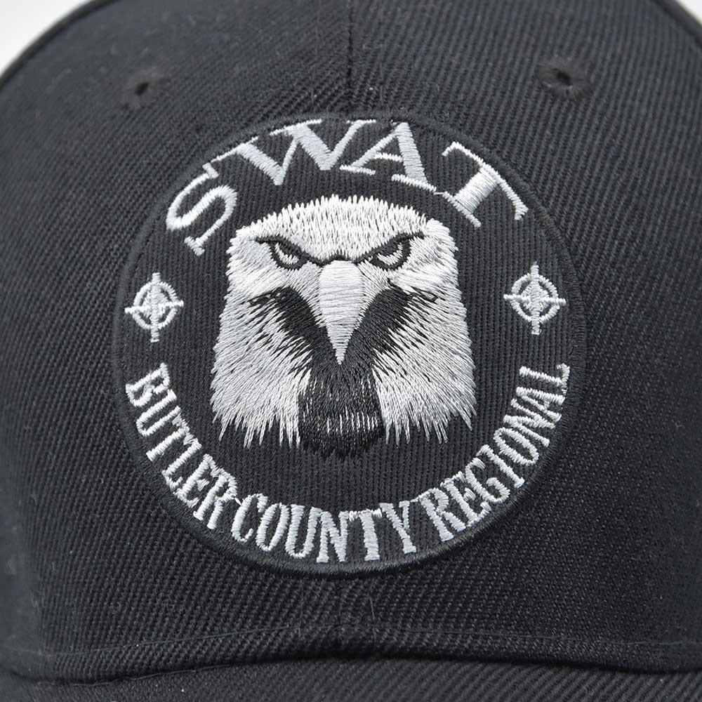 Популярная вышитая бейсболка с надписью «SWAT»: Идеально подходит для любителей тактического стиля.