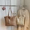 New large-capacity tote bag women's casual simple straw bag seaside vacation women's bag niche underarm commuter bag