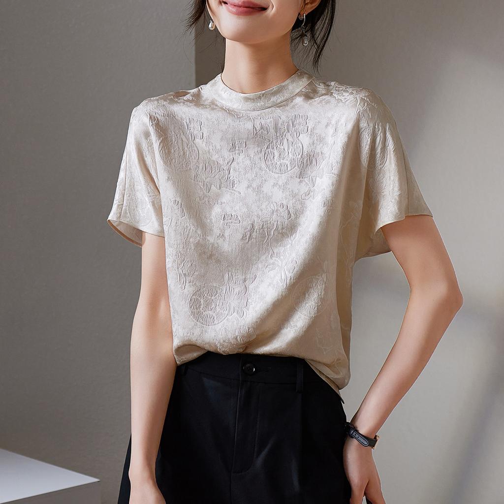 New Chinese style silk jacquard short sleeved shirt for women in summer 2026, fashionable and versatile, slimming and chic small shirt top