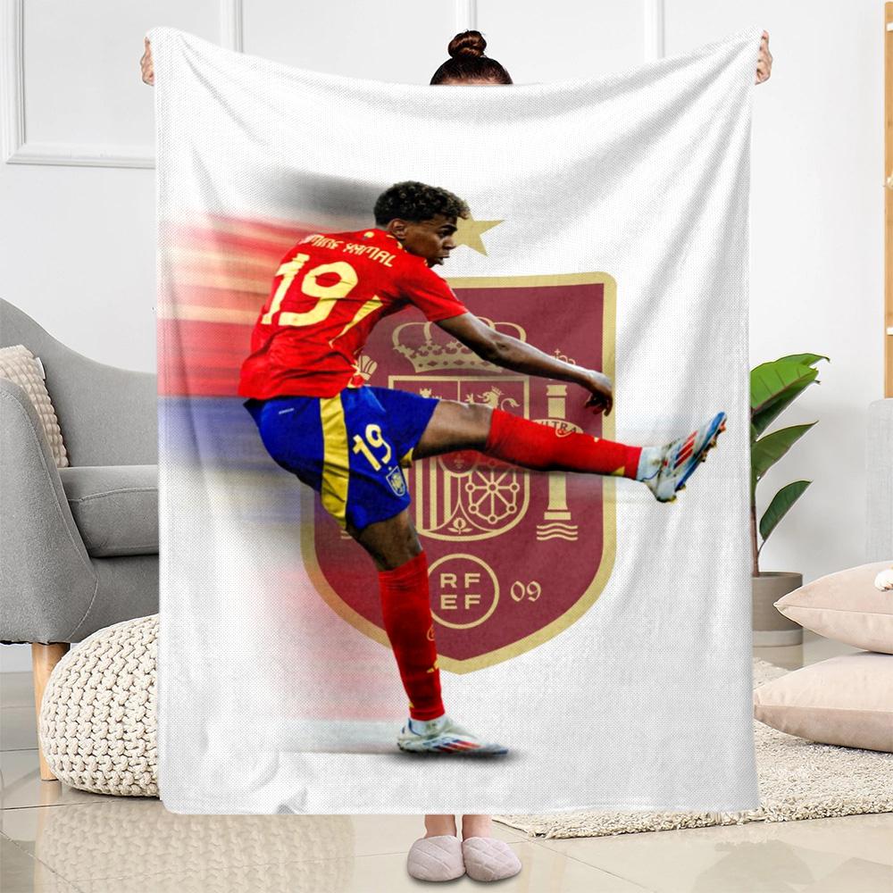 Lamine Yamal's Spain's Soccer Star Action Blanket Warmthful Decor Suitable for Couch Office Office Chair All-Season Use Warmthful Decor