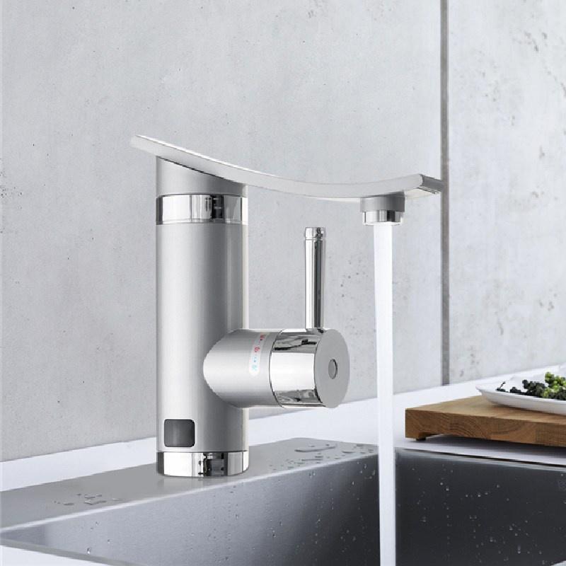 3000W 360° Rotatable Electric Instant Water Heater Tap Electric Hot/Cold Water Faucet Tankless Bathroom Kitchen Heating Faucet