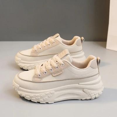 2024 Новая модель обуви для женщин на платформе, которая добавляет высоты, вулканизированная женская обувь, нескользящая, износостойкая, кожаная, повседневная, спортивная обувь