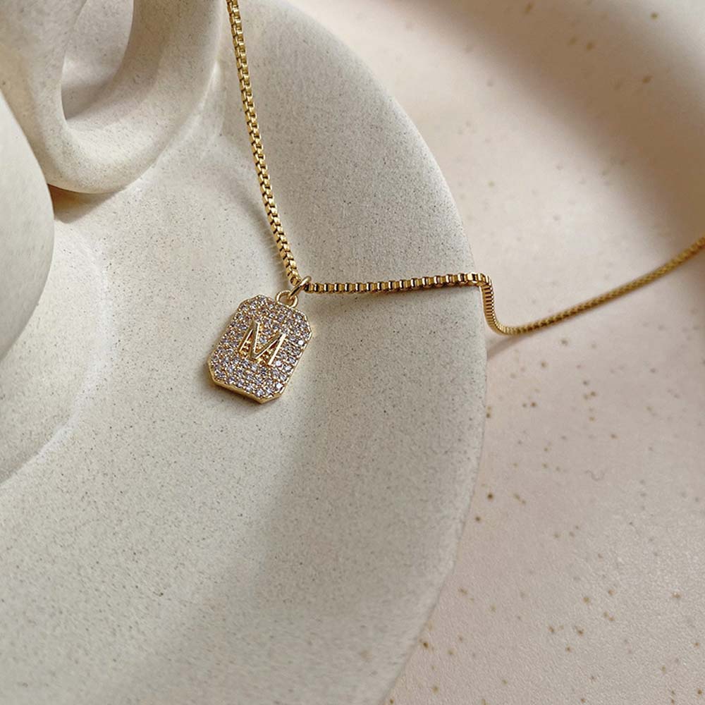 Crystal Pendant Girls Women Fashion Jewelry Zircon Clavicle Chain Titanium Steel M Letter Necklace