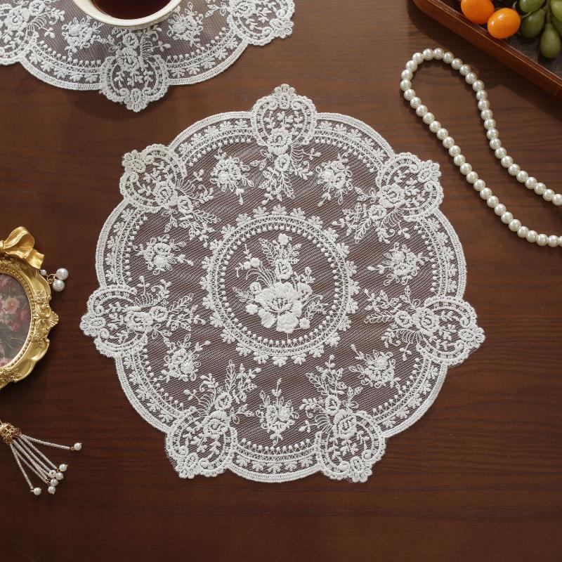 European Retro Table Mat with Elegant Embroidery Perfect for Romantic Dining Scene