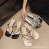 2025 летние туфли-феи, прозрачные хрустальные туфли на толстом каблуке, сексуальные уличные крутые шлепанцы, женский головной убор, носок со стразами, шлепанцы на одной перемычке