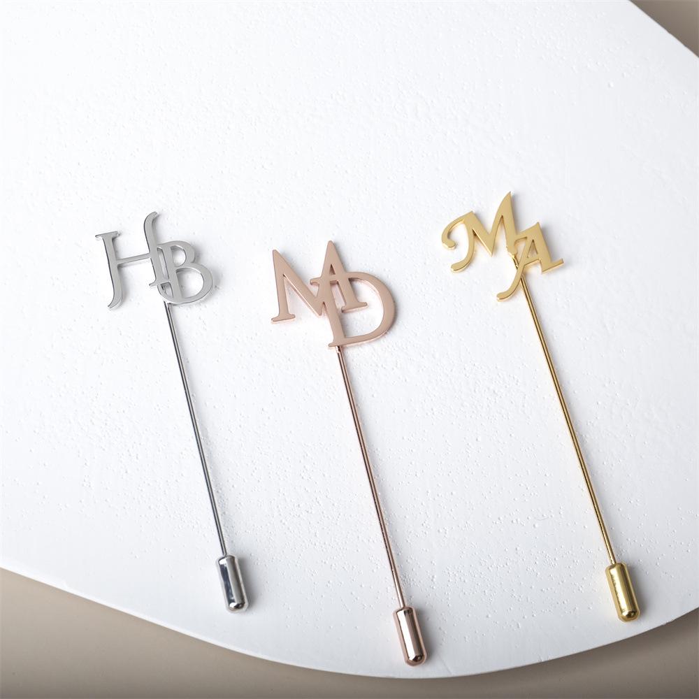 Персонализированный мужской значок на лацкан из нержавеющей стали с двойными инициалами - Свадебный аксессуар для жениха