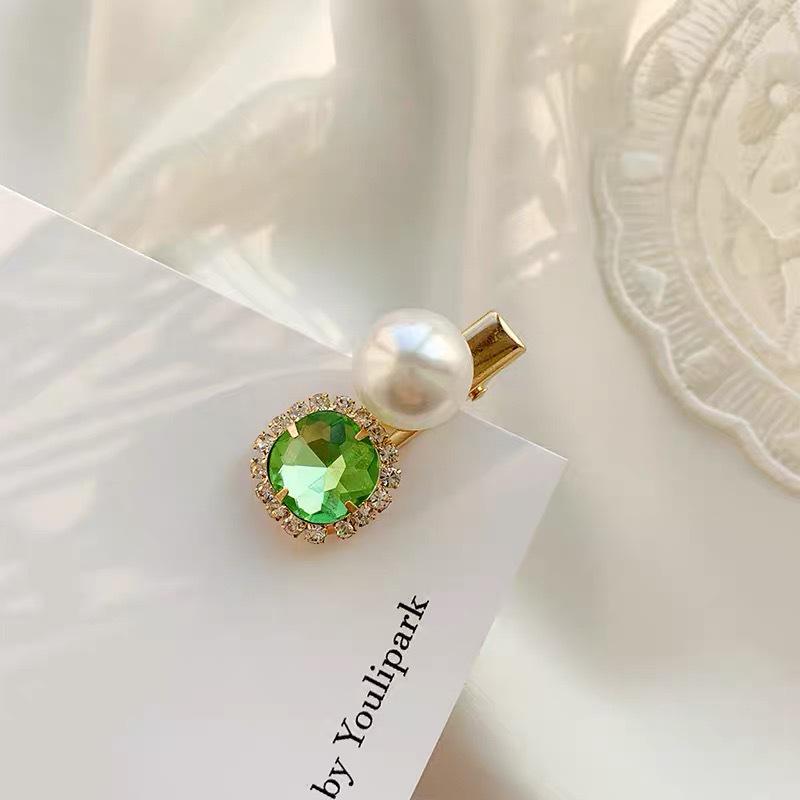 Emerald Rhinestone Retro Hair Clip for Women - Versatile, Elegant One-Word Hairpin for Bangs