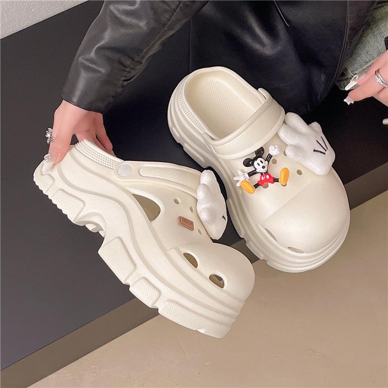 Personalized Hole Shoes Women's 2025 Summer Fashion Outer Wear Height Increase Cute Bear Soft Bottom Beach Cool Slippers Women's Trend