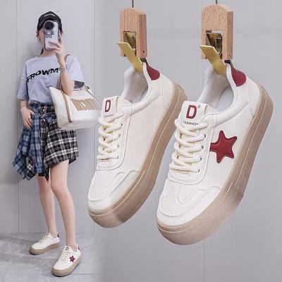 Повседневные маленькие белые туфли женские 2025 осень новые туфли на плоской подошве со звездами женская мода студенческая повседневная спортивная обувь женская