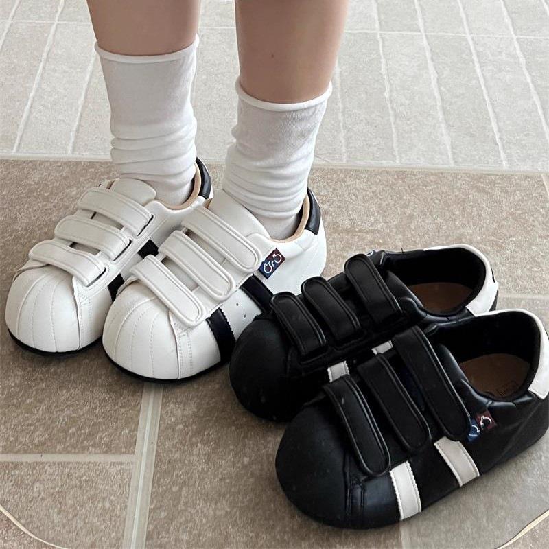 Новые кроссовки на липучках Dexun Bread Little White Shoes женские 2025 осень студенческие универсальные под юбку кроссовки с ракушечным носком прилив