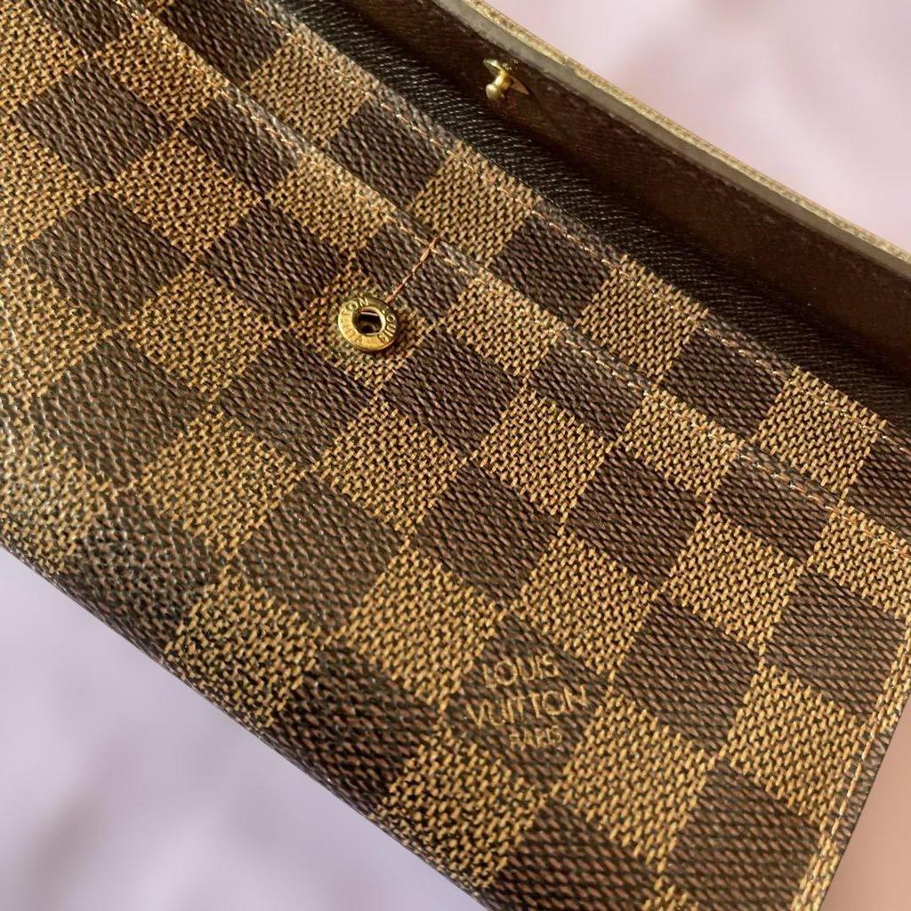 Used Louis Vuitton Damier pattern leather long wallet