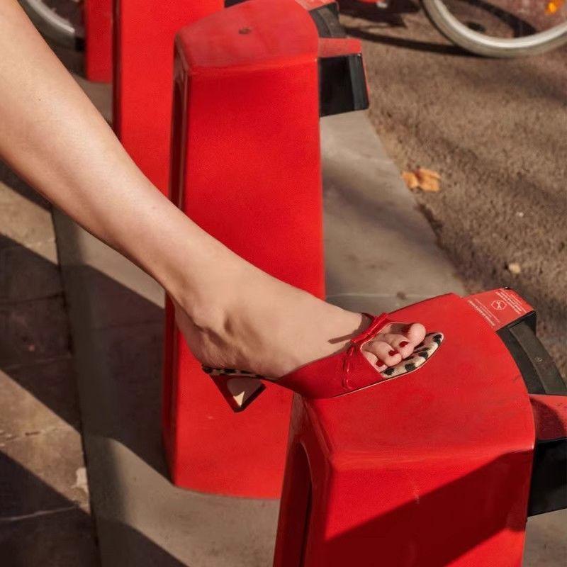 Niche Fashion Bow Cool Slippers Square Head Thick Heel Leopard Print Spice Girl High Heels Women's Spring and Summer 2025 New