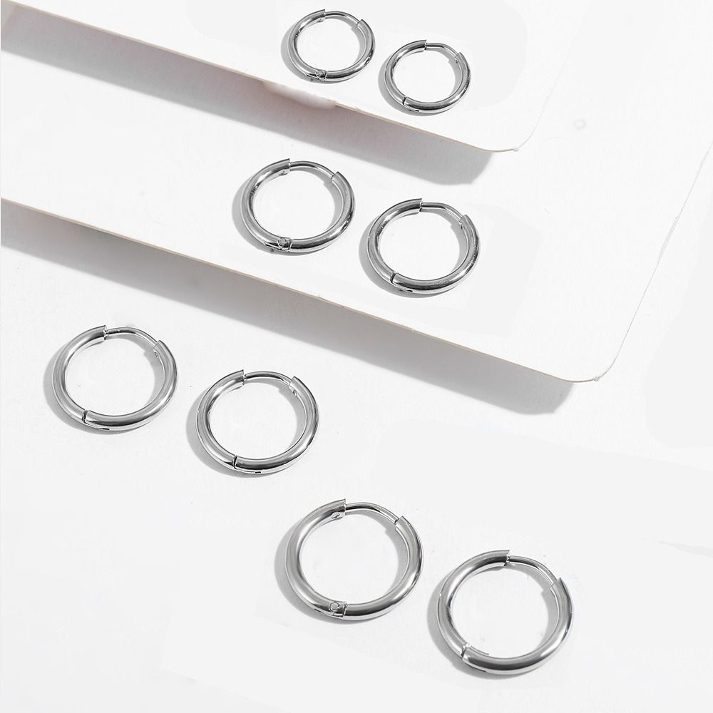 4 pairs Light Luxury Small Hoop Earrings Minimalist Plain Round Earrings Earrings Set Girls