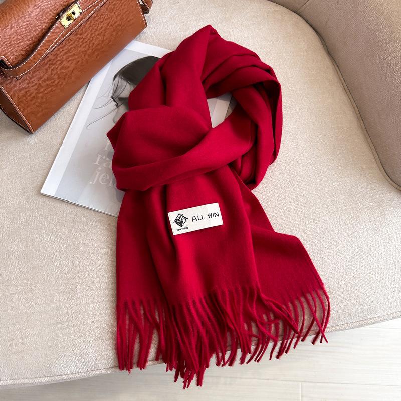 Стильный однотонный шерстяной шарф, 100% шерсть, теплый, удобный, универсальный, с длинными кисточками.