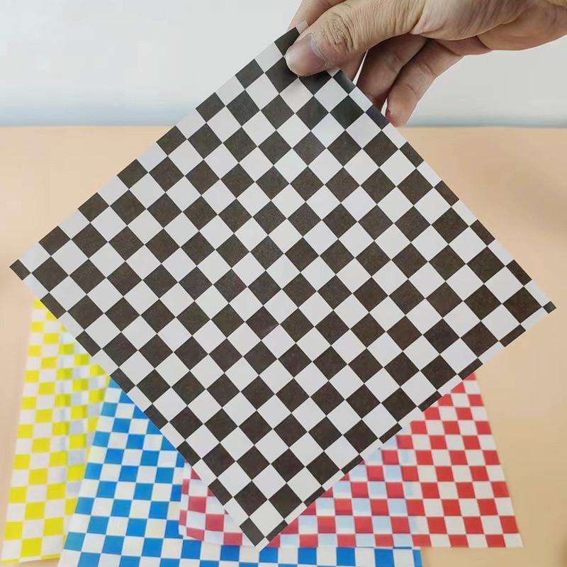 50Pcs 18x18cm Square Oil Proof Papers Classic Plaid Baking Cake Bread Sandwich Packaging Oil Absorbing Pastry Pads