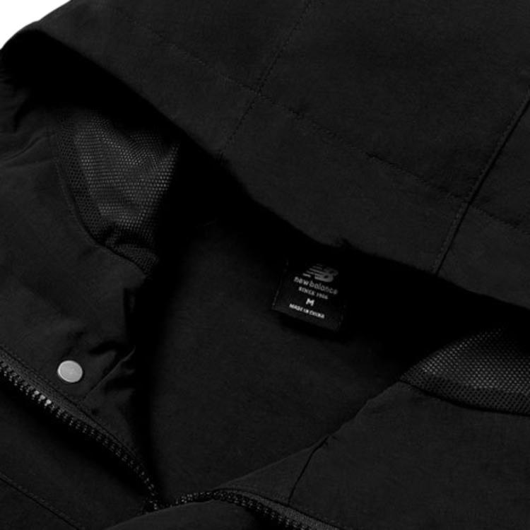 New Balance Куртки Мужские Черные С Капюшоном Умеренные Рабочая одежда AMJ23320-BK