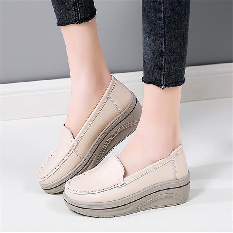Весна Осень Женские Лоферы Балетки Женские Мокасины из Натуральной Кожи Осенние Слипоны Повседневные С Круглым Носком Ручной Работы Обувь на Платформе
