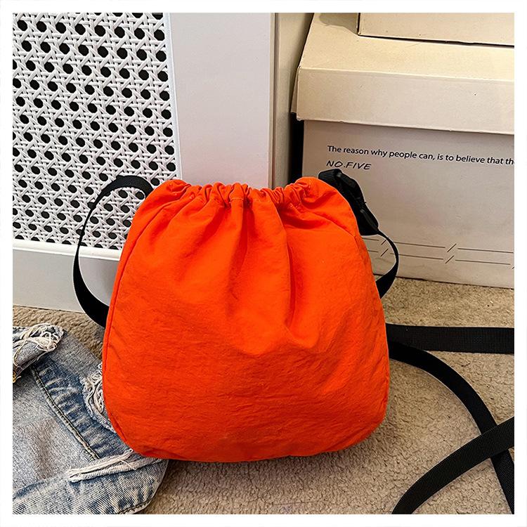 Сумки женские студенческие сумки-ведра легкие спортивные и для отдыха сумки через плечо большой емкости