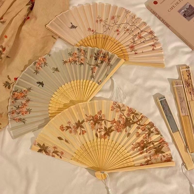 1 шт. Китайские веера Складной ручной веер Свадебные ручные веера Бамбуковый портативный веер Веер для танцев Веер для вечеринки Декоративный веер Ventilador