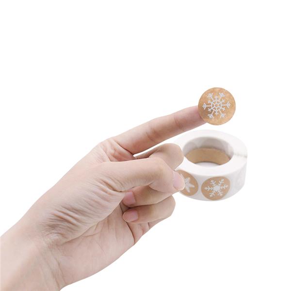 Рулон рождественских этикеток