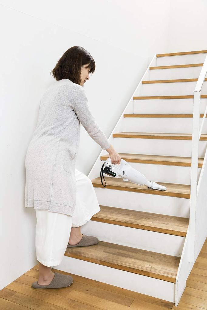 HiKOKI R12DA Cordless Vacuum Cleaner with Sliding and Panel Switch (LSW) 10.8V Battery, 4.0Ah Capacity,